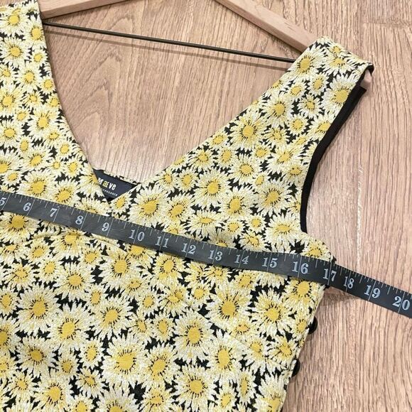 New Maeve Anthropologie Button Side Top Size Large Yellow & Black Daisy Print - Picture 10 of 11
